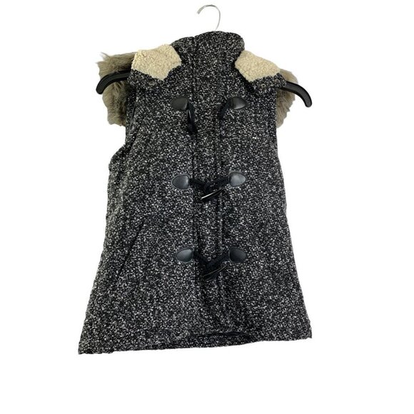 Mossimo Supply Co. Jackets & Blazers - Mossimo Supply CO. Women's Black & White Puffed Vest